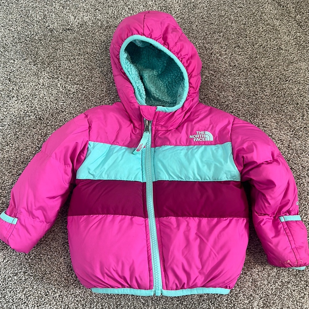 The North Face Moondoggy 2.0 toddler coat 12-18M